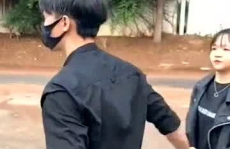 男子和小姐姐打架视频,男子与小姐姐激烈对决现场视频曝光
